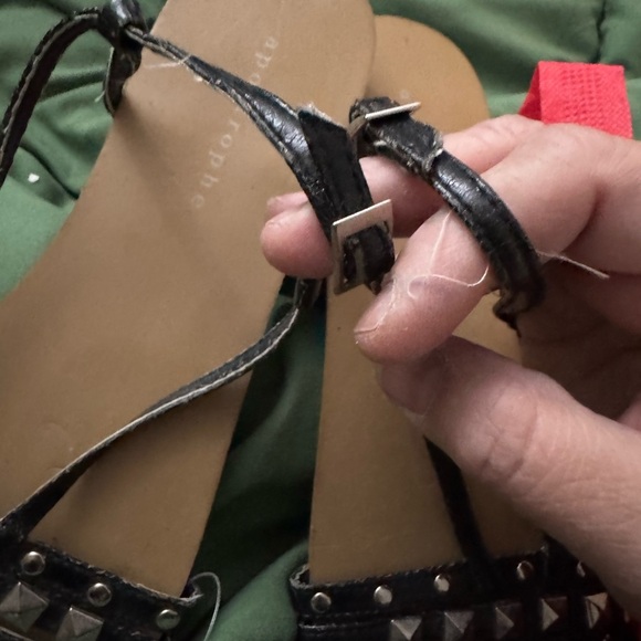 Apostrophe Black Sandals with Thin Straps and Studded Detail - Picture 4 of 7